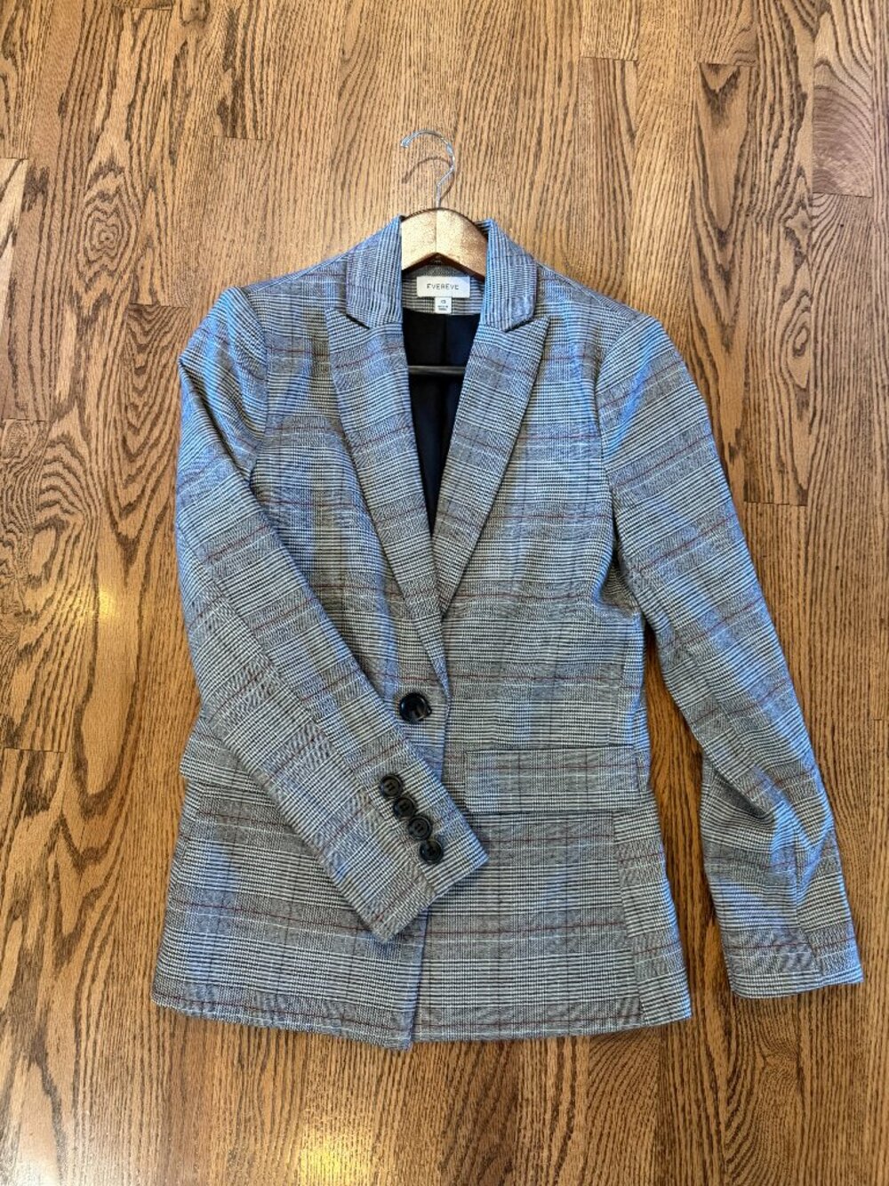 Evereve Like-new plaid blazer black, white and red